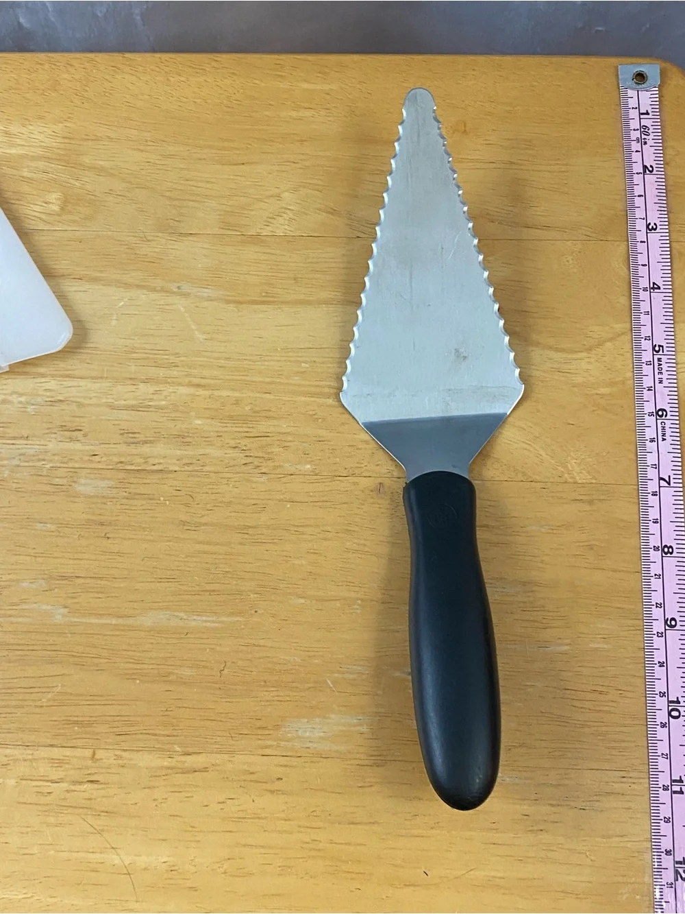 Pampered Chef Slice N Serve Black Handle and White Blade Cover